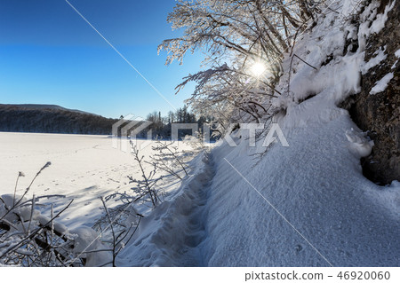 Path thru snow at plitvice lakes during winter 46920060