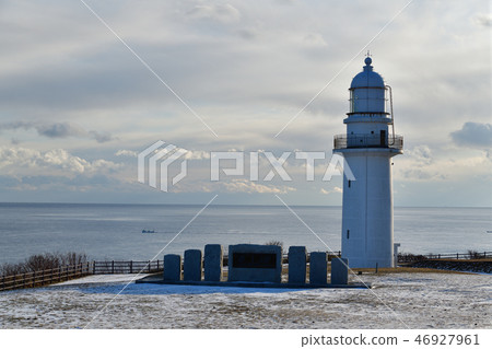 Photographed the winter scenery of Hokkaido Hakodate city Hobokan Hakkasan lighthouse Photographed the winter scenery of Hokkaido Hakodate city Hobokan Hakkasan lighthouse 46927961