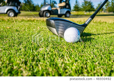 高爾夫球場高爾夫球場開球 高爾夫球場高爾夫球場開球 46930492