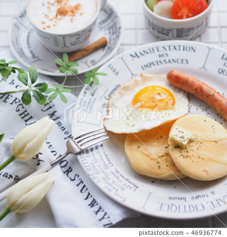 Breakfast plate of pancake Breakfast plate of pancake 46936774