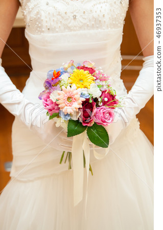 有花束的新娘 46937353
