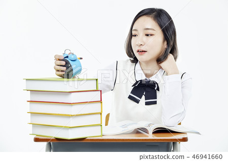 中學生,高中生,學生,教育 中學生,高中生,學生,教育 46941660