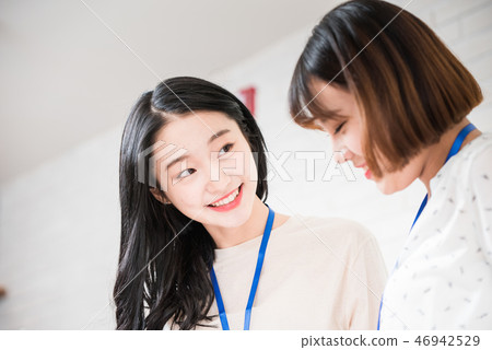 Businesswoman, office worker, meeting, businesswoman, young, business woman, announcement, reporting, casual Businesswoman, office worker, meeting, businesswoman, young, business woman, announcement, reporting, casual 46942529