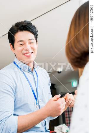 Businesswoman, office worker, meeting, businesswoman, young, business woman, announcement, reporting, casual Businesswoman, office worker, meeting, businesswoman, young, business woman, announcement, reporting, casual 46942563