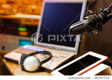 microphone in radio broadcasting, podcast studio microphone in radio broadcasting, podcast studio 46943518