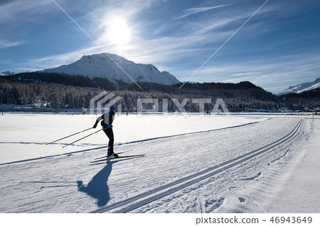 Cross-country skiing of a free technical man. Skating 46943649