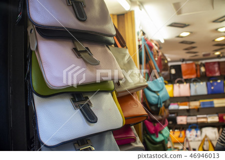 handbag from traditional Italian leather 46946013