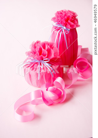 Opera Pink Gift Wrapping Opera Pink Gift Wrapping 46949579