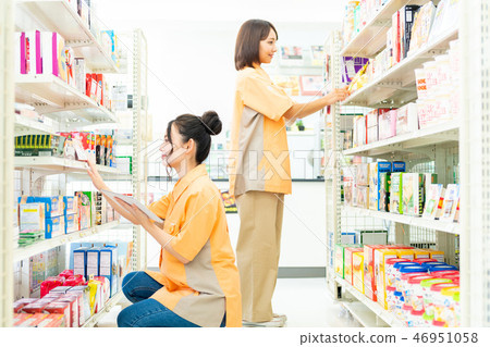 convenience store  46951058