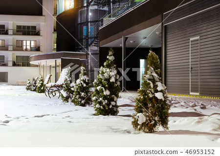 Modern building made of glass and concrete Narva 46953152