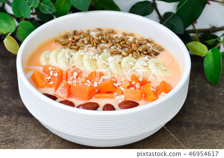 papaya yogurt with fruit topping 46954617