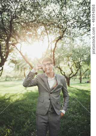 Happy smiling groom newlywed Happy smiling groom newlywed 46954868