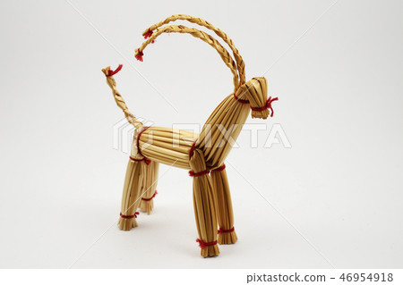 traditional christmas straw goat on white traditional christmas straw goat on white 46954918