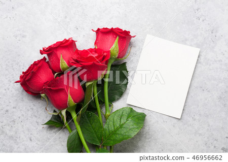 Valentine's day greeting card with roses 46956662