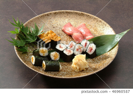 壽司金槍魚Toro Nikki Uni Toro Nikki Nigiri Nigiri Sushi Gunkan Sea Urchin Roll 46960587