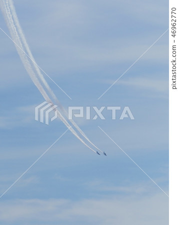 Smoke of blue impulse Smoke of blue impulse 46962770