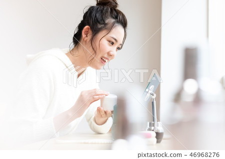 Young woman beauty image Young woman beauty image 46968276