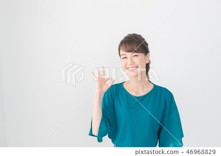 ok sign, female, lady 46968829