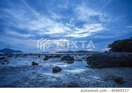 cloudy in sunrise above the sea 46969337