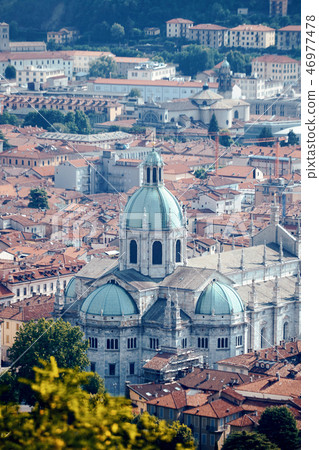 Como cathedral and city with view from top Como cathedral and city with view from top 46977478