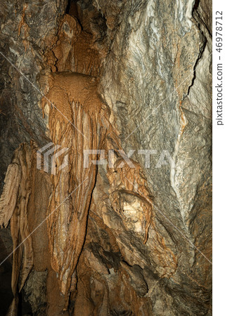 Cave - stalactites and stalagmites - Tuscany Italy 46978712