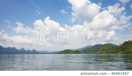 Landscape in Khao SOK national Park. Mountains and lake on a Sunny day 46981987