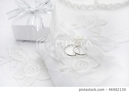 Wedding Ring Wedding Ring 46982130