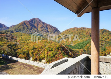 伊里巴壩的秋天 伊里巴壩的秋天 46982410