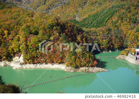 Fall of Iriba dam 46982418