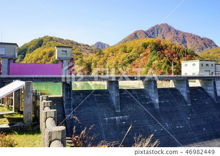 伊里巴壩的秋天 伊里巴壩的秋天 46982449