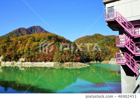 伊里巴壩的秋天 伊里巴壩的秋天 46982451