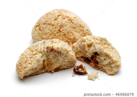 Raisin cookies on a white background 46986879