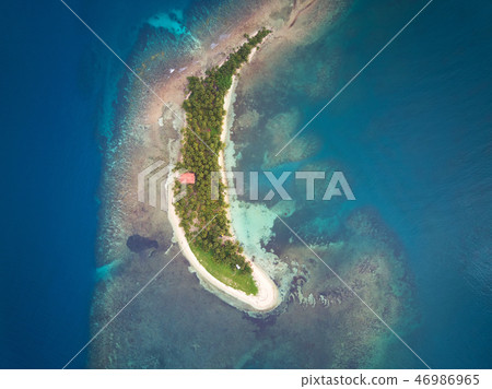 Long small tropical island 46986965