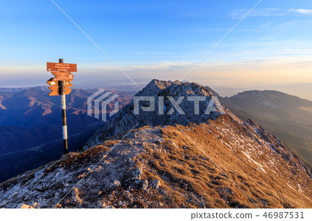 sunrise in Piatra Craiului Mountains, Romania sunrise in Piatra Craiului Mountains, Romania 46987531