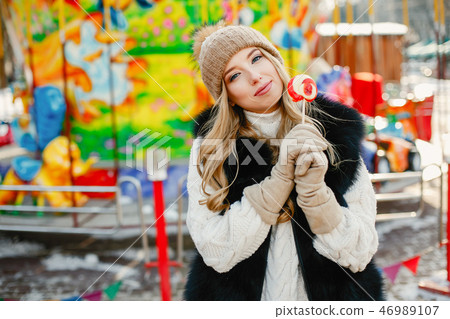 girl with candy 46989107