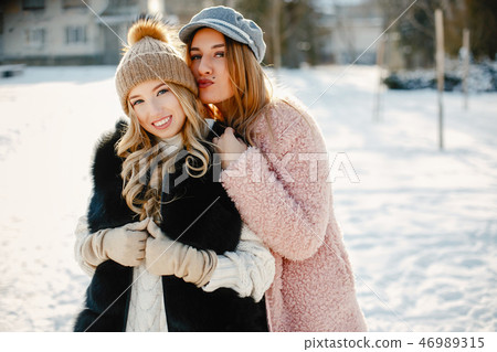 girls in winter girls in winter 46989315