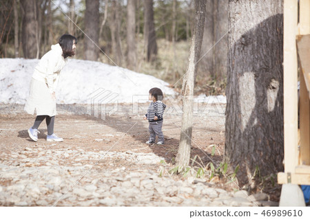 Winter walk 46989610