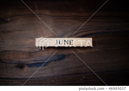 用JUNE寫的一個小木製品 用JUNE寫的一個小木製品 46993037