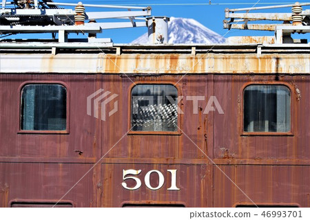 在Takenan鐵路的電力機車 46993701