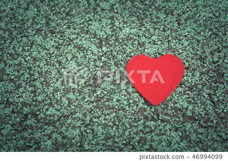 red heart on the green walking path backgrounds red heart on the green walking path backgrounds 46994099