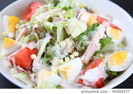 Caesar salad Caesar salad 46998477