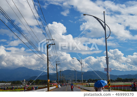 氣氛很好，在遊客奔跑的路上。 46999370