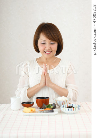 做“我願意”的女性 做“我願意”的女性 47008218
