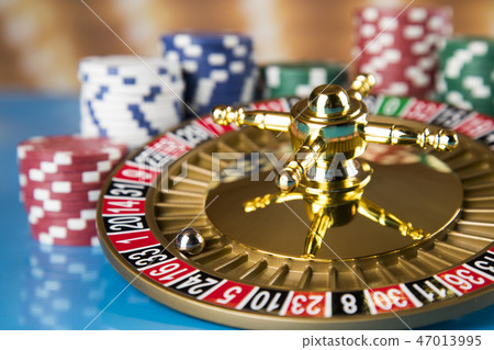 Casino roulette, running in a motion, Poker Chips 47013995