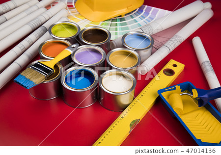 Color palette, can, red background 47014136