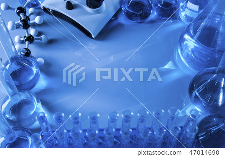 Scientific glassware for chemical experiment Scientific glassware for chemical experiment 47014690