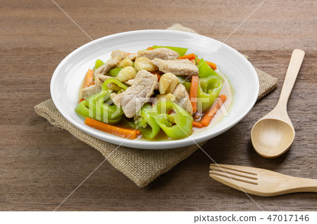 stir fried pork with banana pepper stir fried pork with banana pepper 47017146