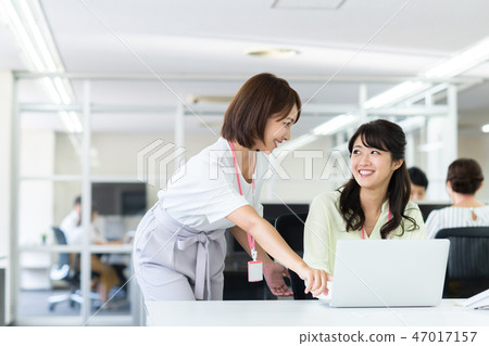 女商人 女商人 47017157