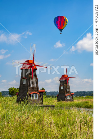 windmill 47018723