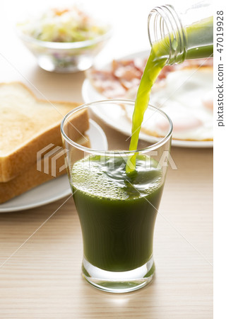 Breakfast and vegetable juice Breakfast and vegetable juice 47019928